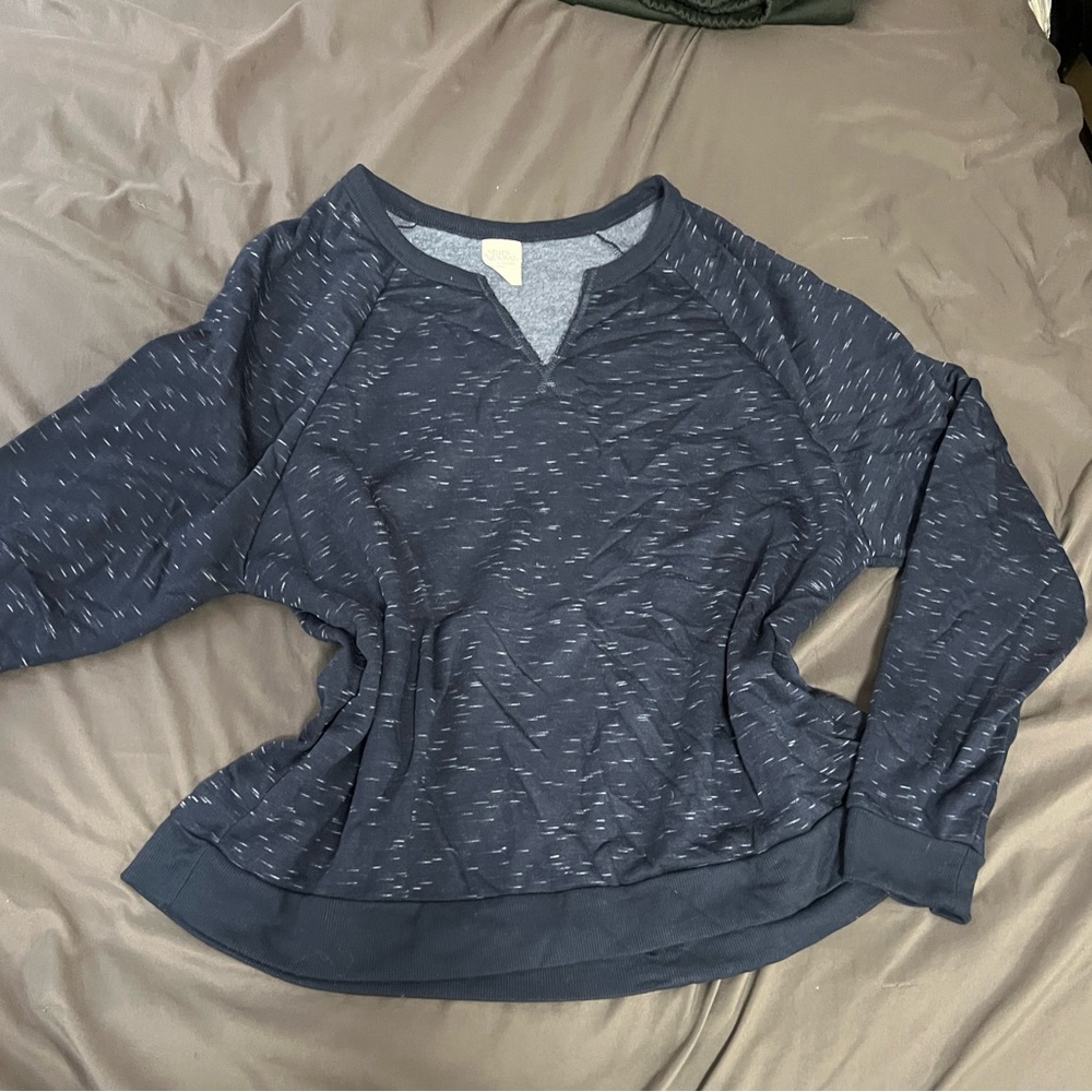 NEW || Women’s Sweater Top
